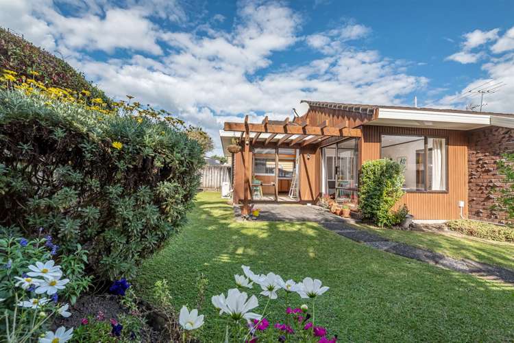 2/10 Tobruk Crescent Milford_0