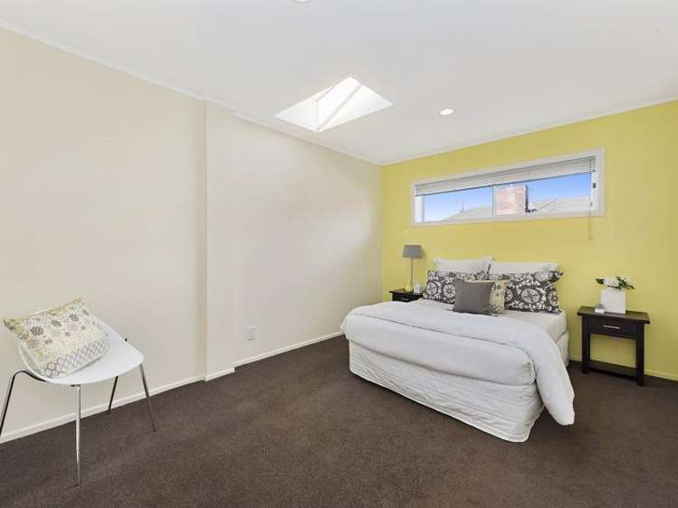 735 River Road Chartwell_15