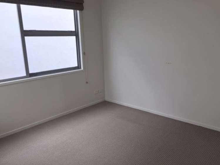 2c/1c Queen Mary Avenue Epsom_5