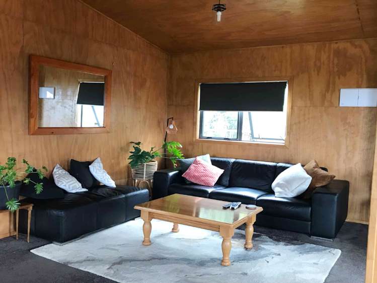 16a Whangaimoana Beach Road Pirinoa_3