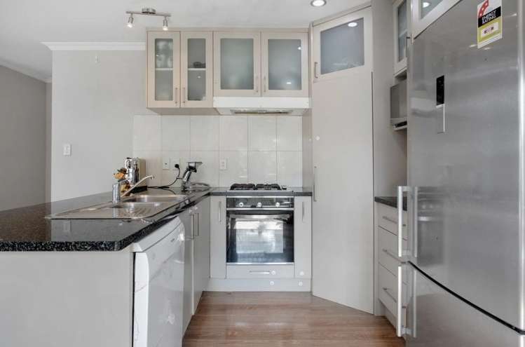 44 Arrowsmith Drive Flat Bush_6