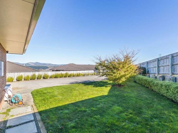 50 Percy Kinsman Crescent Riverstone Terraces_1