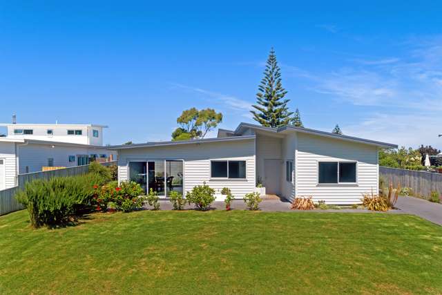 9 Beach Cove Wainui_1