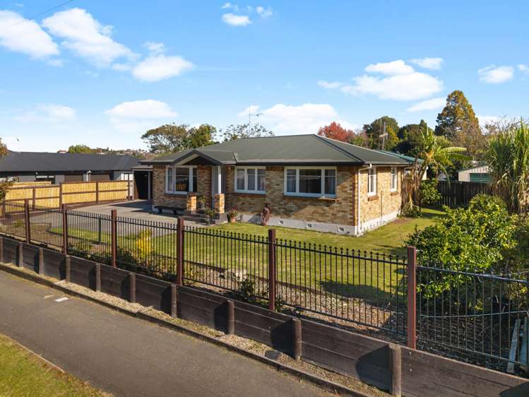 2 Michael Avenue Dinsdale_14