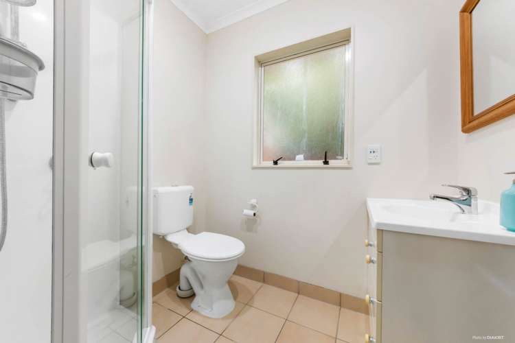 52 Milan Drive Glen Eden_11