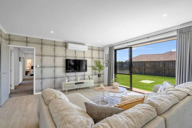 6 Tavarnya Way Patumahoe_11