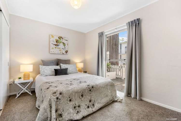 2/43 Anzac Road Browns Bay_5