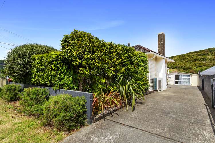 37 Lees Grove Wainuiomata_20