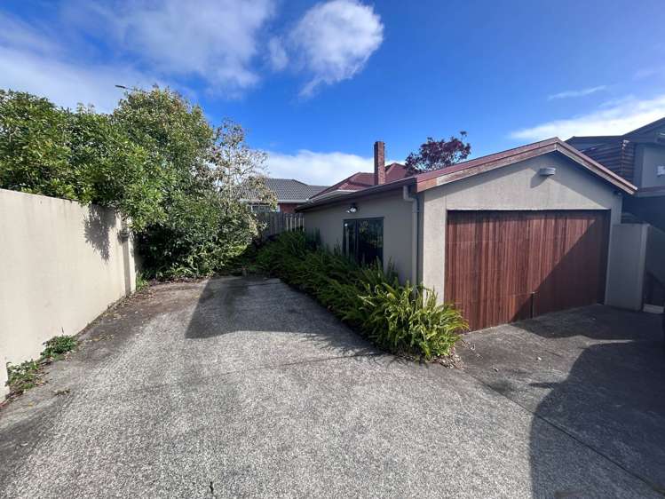 45 Onewa Road Northcote_17