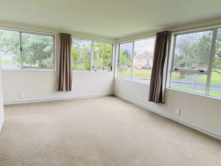 42 Caen Road Panmure_6