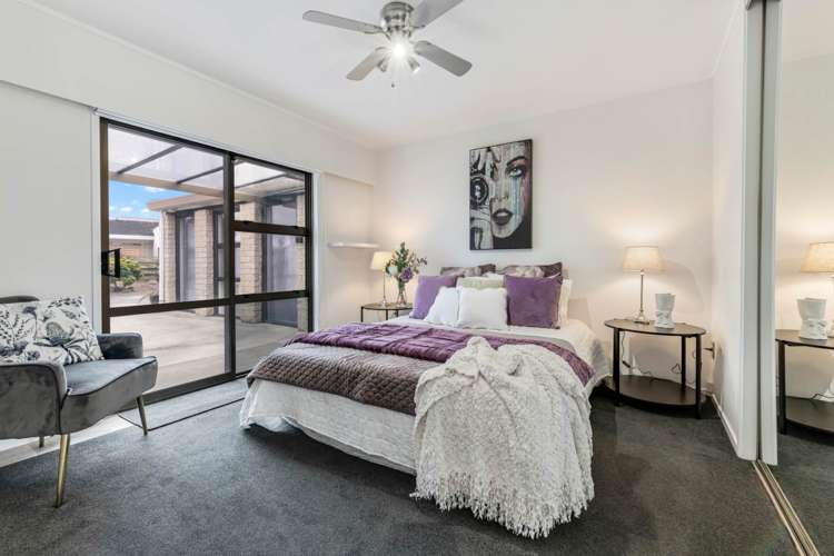 2/33 Vivian Wilson Drive Eastern Beach_12