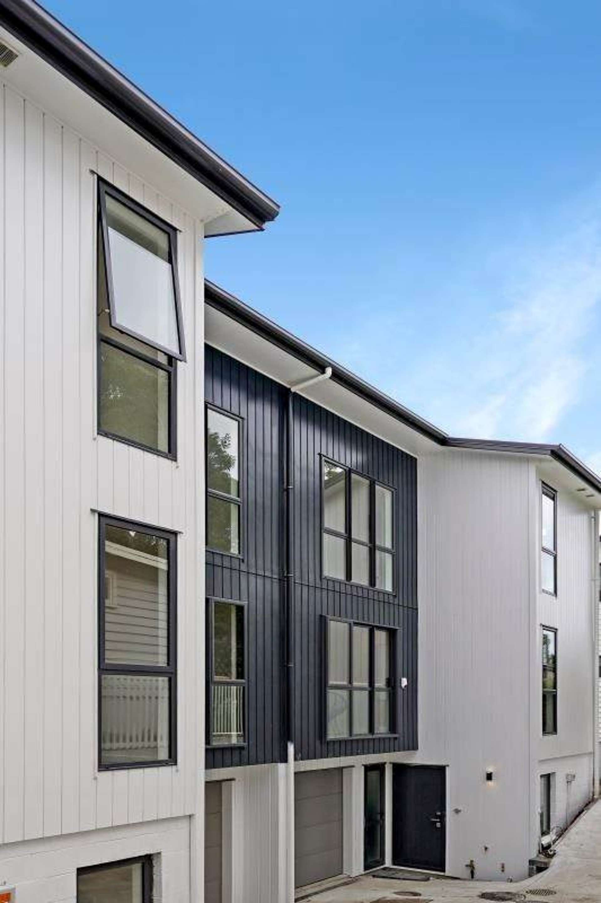 4/11 Selkirk Road Mt Albert_0