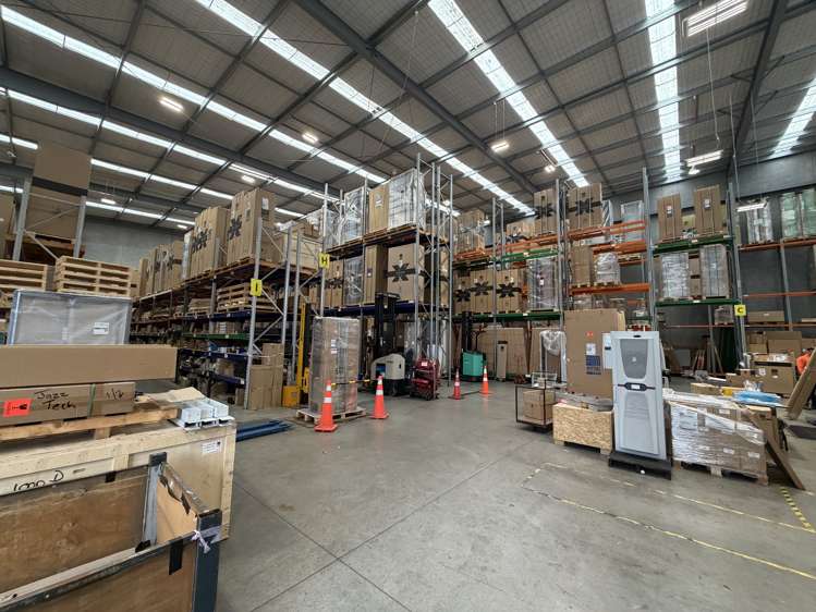 Unit 4, 21 Bell Road South Gracefield_3