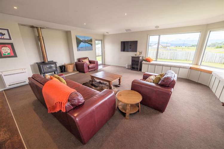 7 Chalky Way Te Anau_17