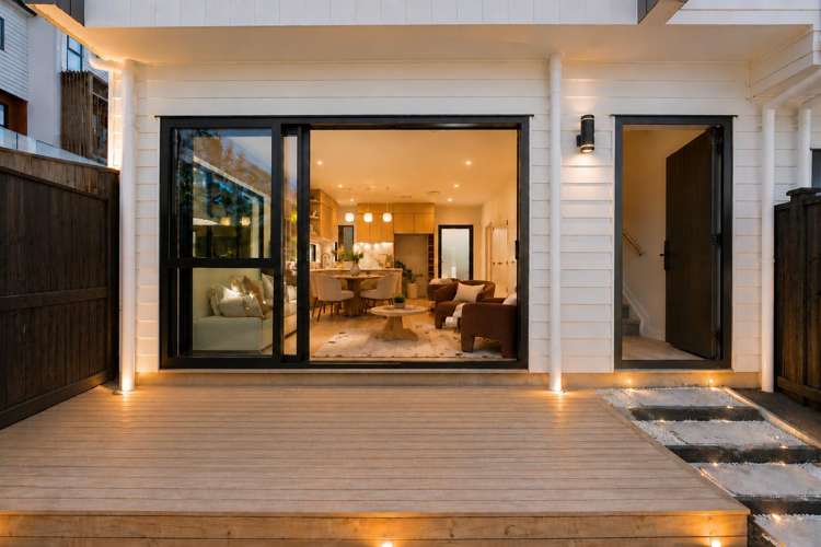 Lot1/72 Langana Avenue_0