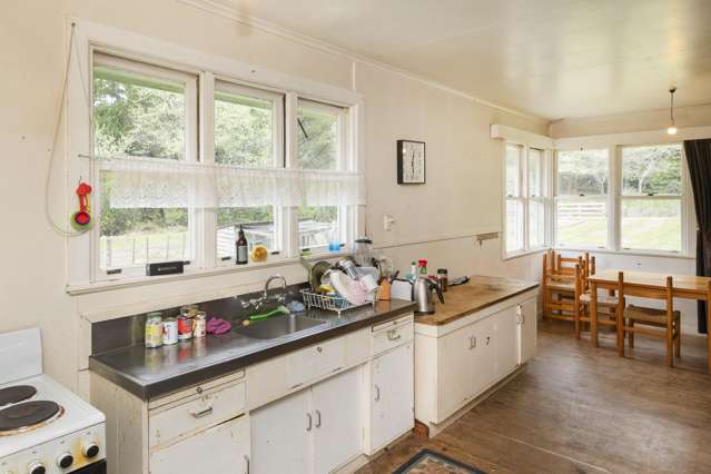 2926 Tauwhareparae Road Tolaga Bay_4