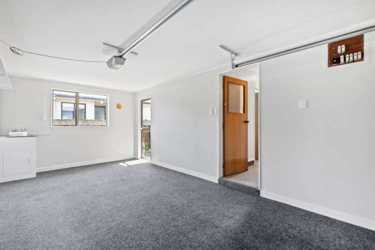 17 Edgewater Parade Waiuku_11