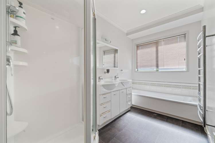 83 Oranga Street Westown_13