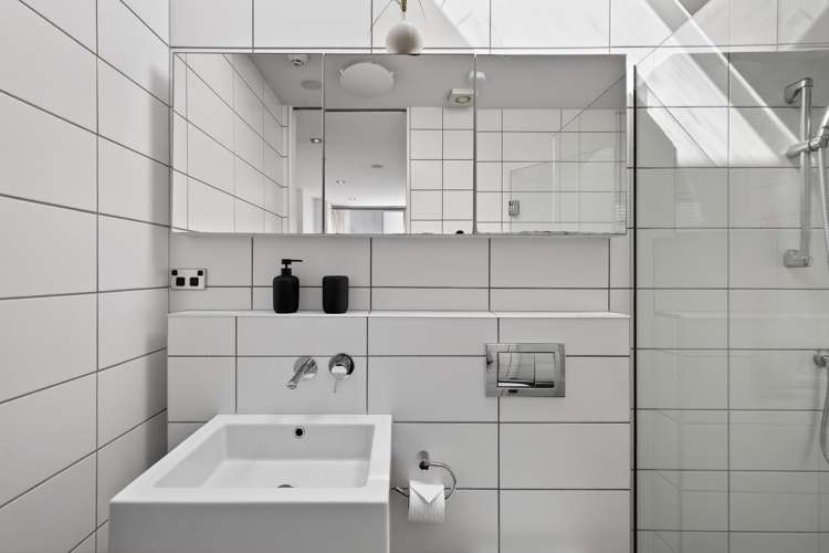 8/8A Settlers Crescent Ferrymead_17