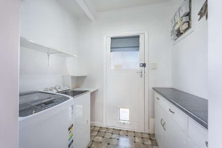 78 Grants Road Marchwiel_13