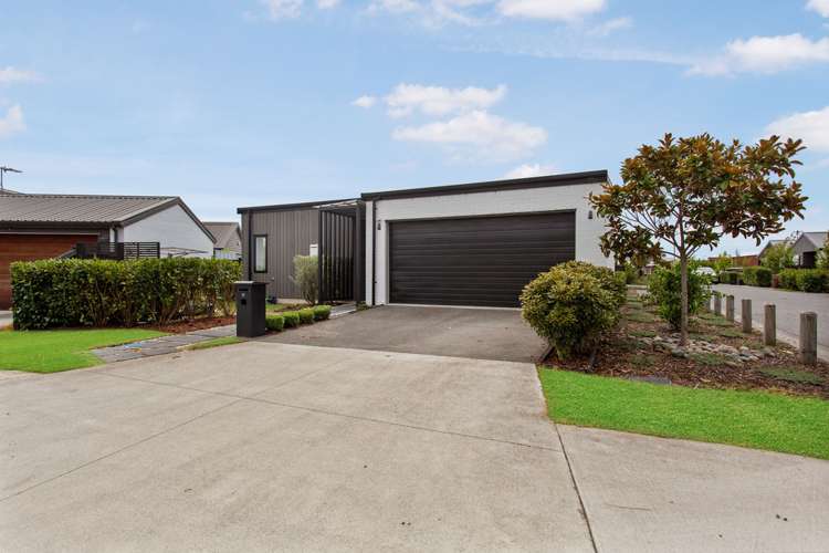 11 Parachute Crescent Papakura_20