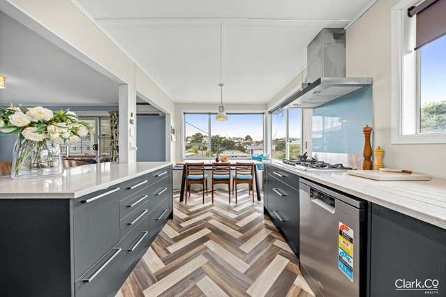142 Te Pene Avenue Titahi Bay_2