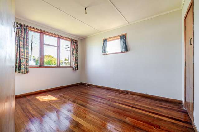 16 Hamilton Street Pahiatua_3