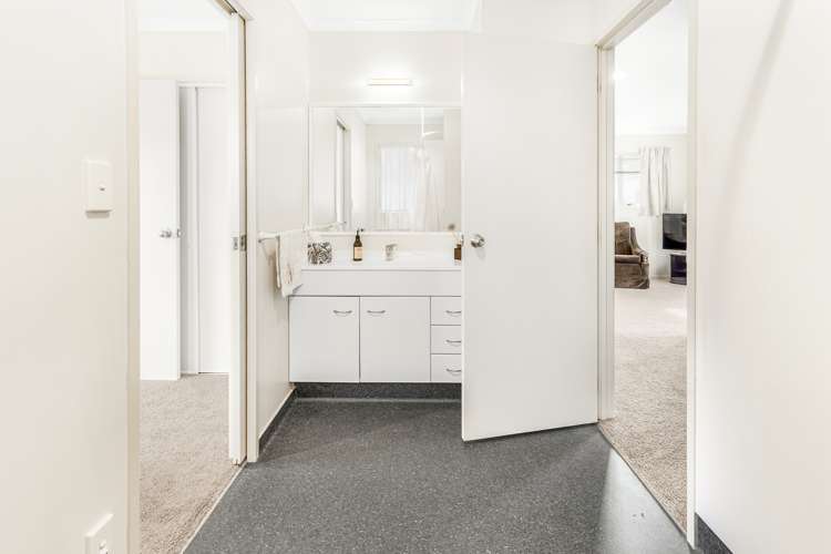 16/16 Rototuna Road Flagstaff_13