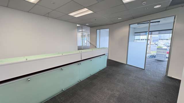 A/12 Osterley Way Manukau_1