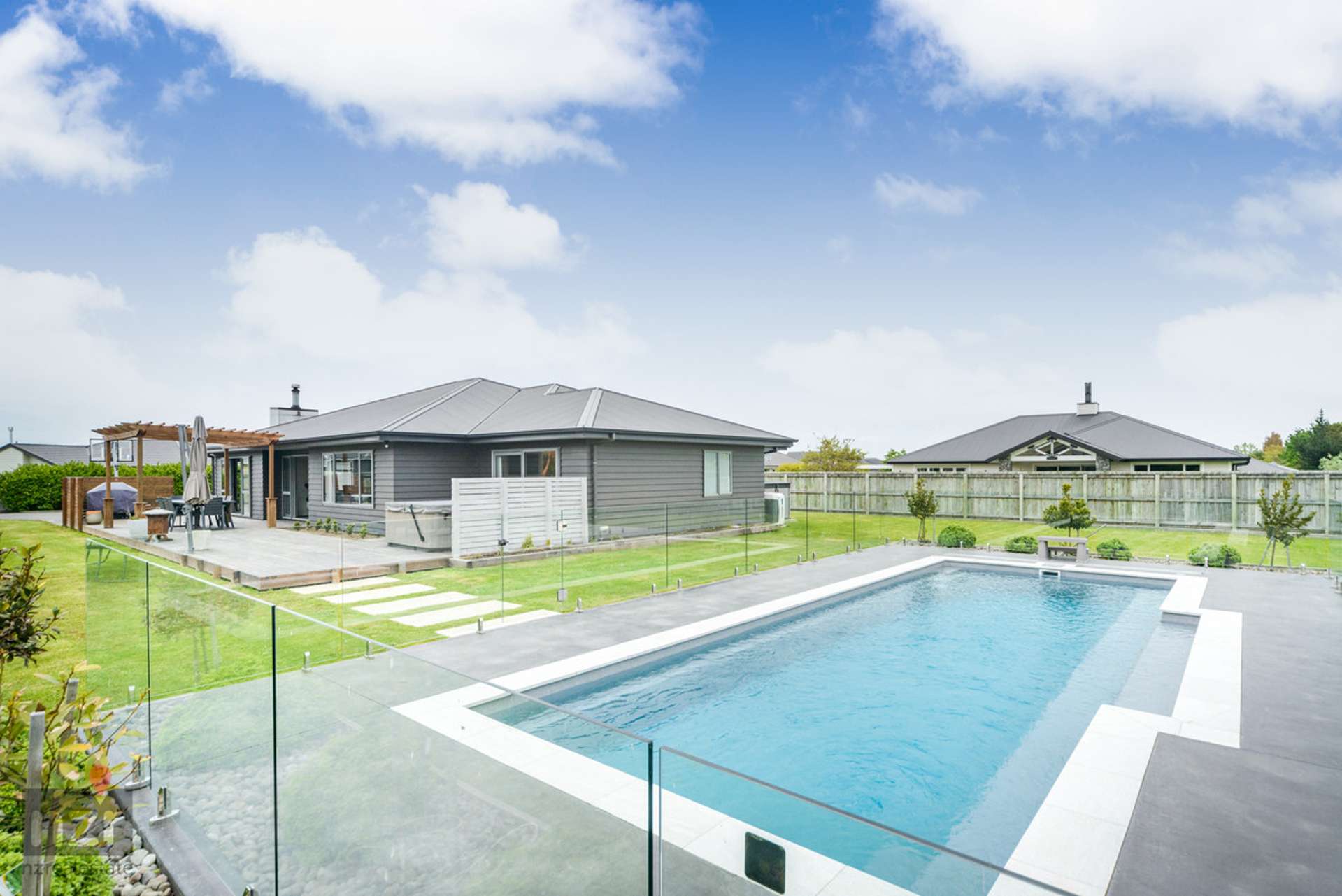 15 Roots Street East Feilding_0