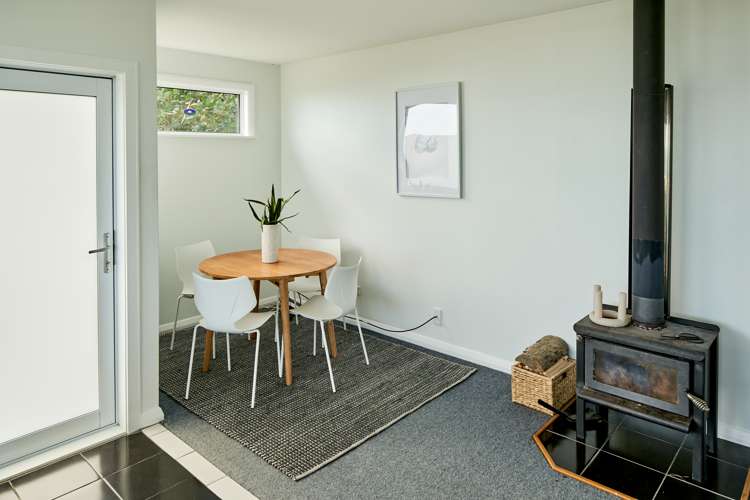 444 The Esplanade Island Bay_13