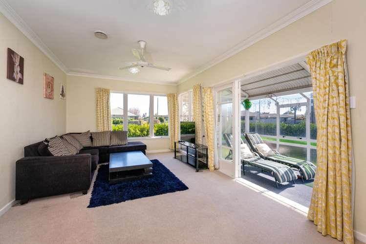 301 Frimley Avenue_2