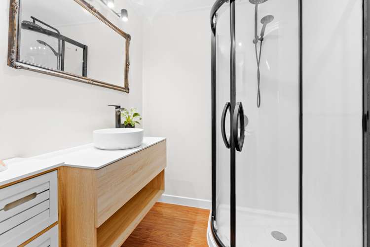 8 Adams Place Kamo_12