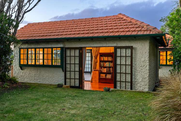 23 St Michaels Crescent Kelburn_17