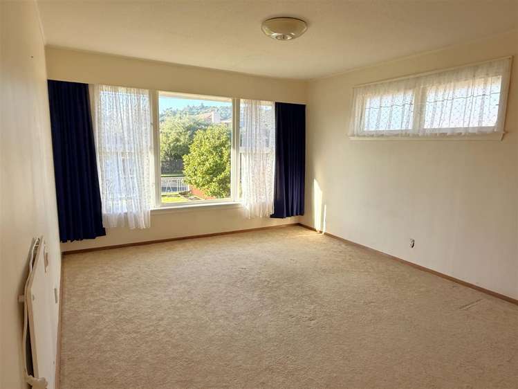 7 Gilbert Road Paroa_13