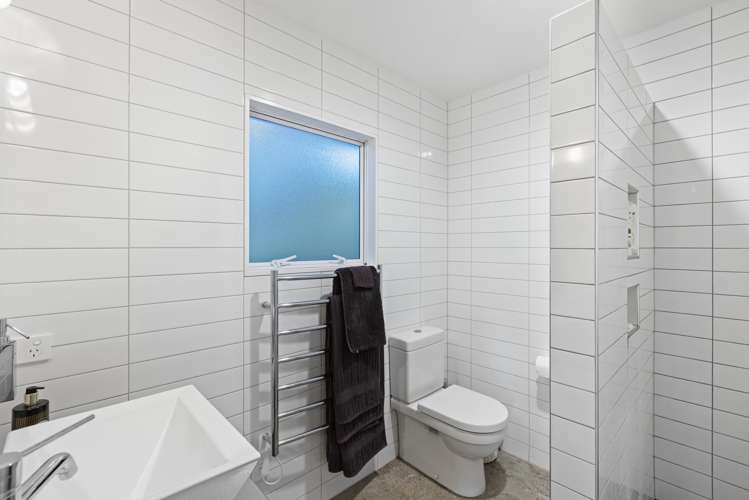 28 Landing Road Titirangi_18