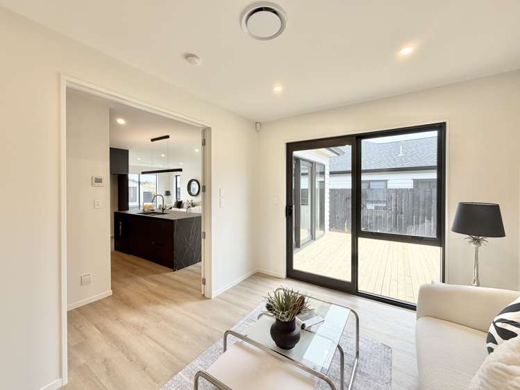 25 Tukutata Crescent Milldale_11