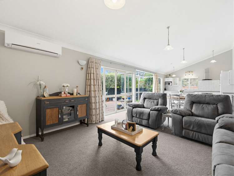 18 Westbrook Place Pomare_10