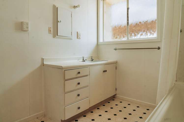 62 Ajax Street Milton_17