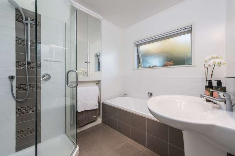 7 Christensen Place Forrest Hill_14