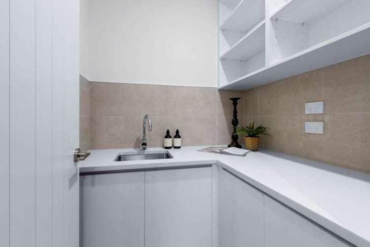 163d Verbena Road Birkdale_11