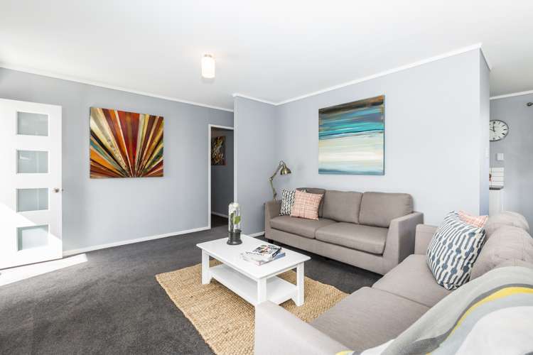 2/37 President Avenue Papakura_4