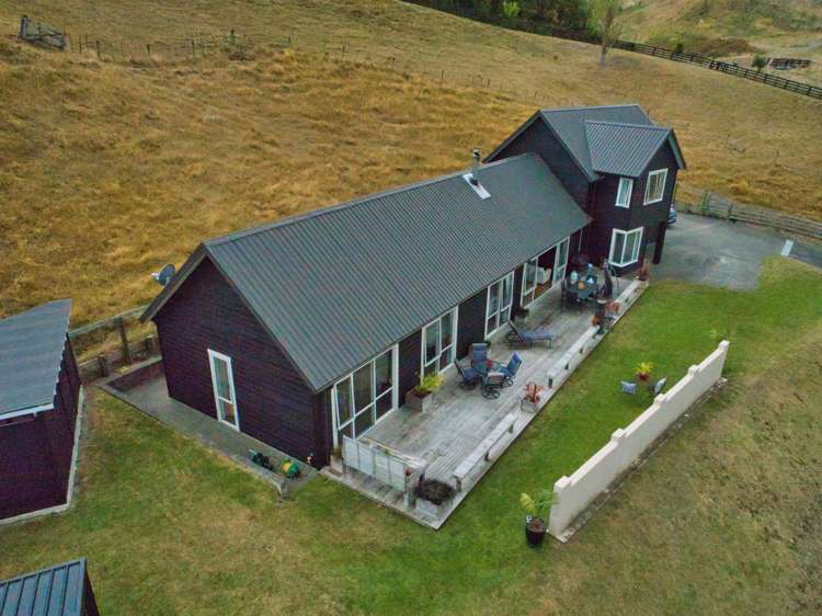 81 Kent Terrace Taradale_21