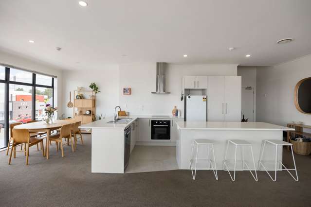 7/13 Vialou Street Hamilton Central_3