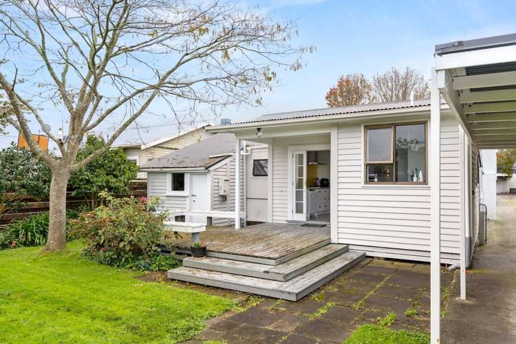119 Iranui Road Inner Kaiti_13