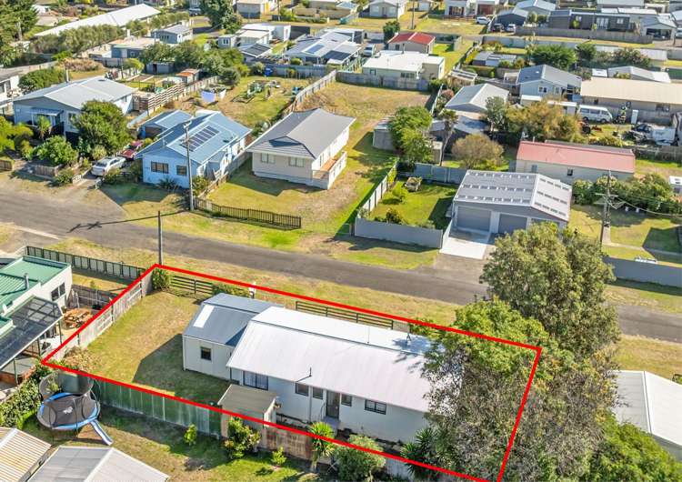 3 Ruanui Street Himatangi Beach_13