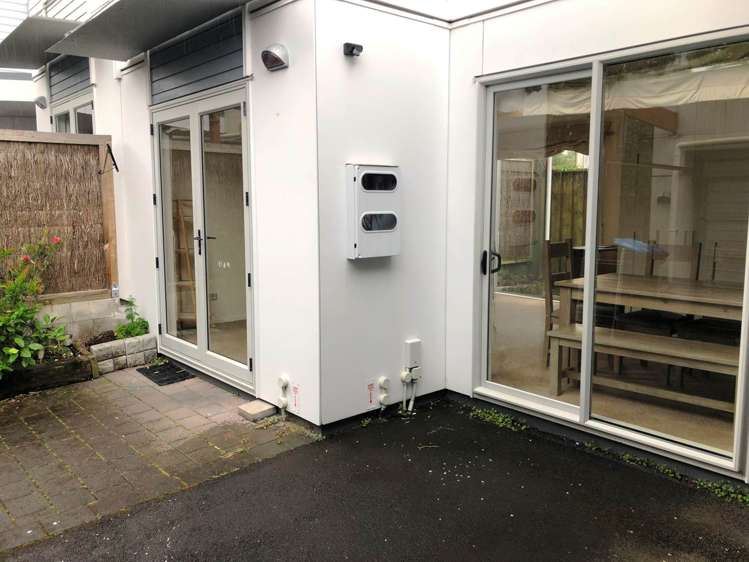 61/3 Wagener Place Mount Albert_10