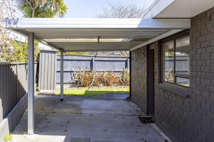 2/7 Kathleen Place Rainbow Point_32
