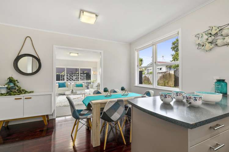 15 Miltonia Avenue Te Atatu South_6