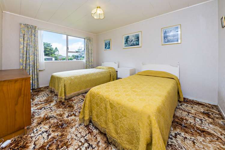 14 Sandrine Avenue Clover Park_6